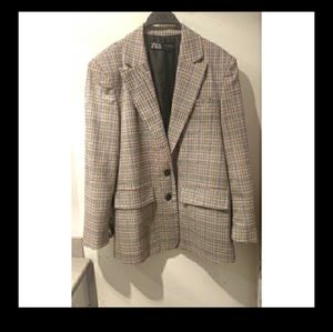 ✨HP✨Zara Chequered Blazer